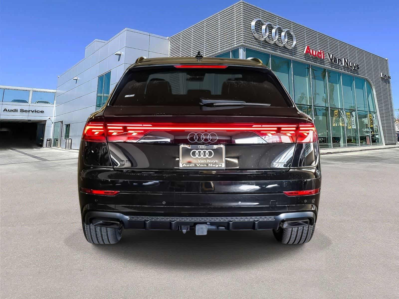 Thumbnail: 2026 Audi Q8 - 5