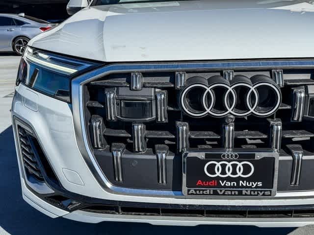 Thumbnail: 2025 Audi Q7 - 11