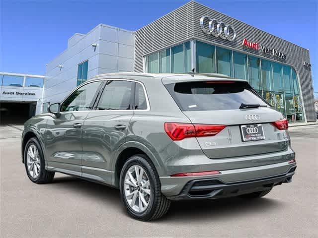 2022 Audi Q3 S line Premium photo 2