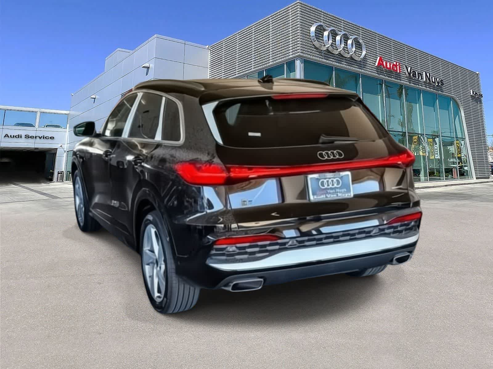 Thumbnail: 2025 Audi Q5 - 6