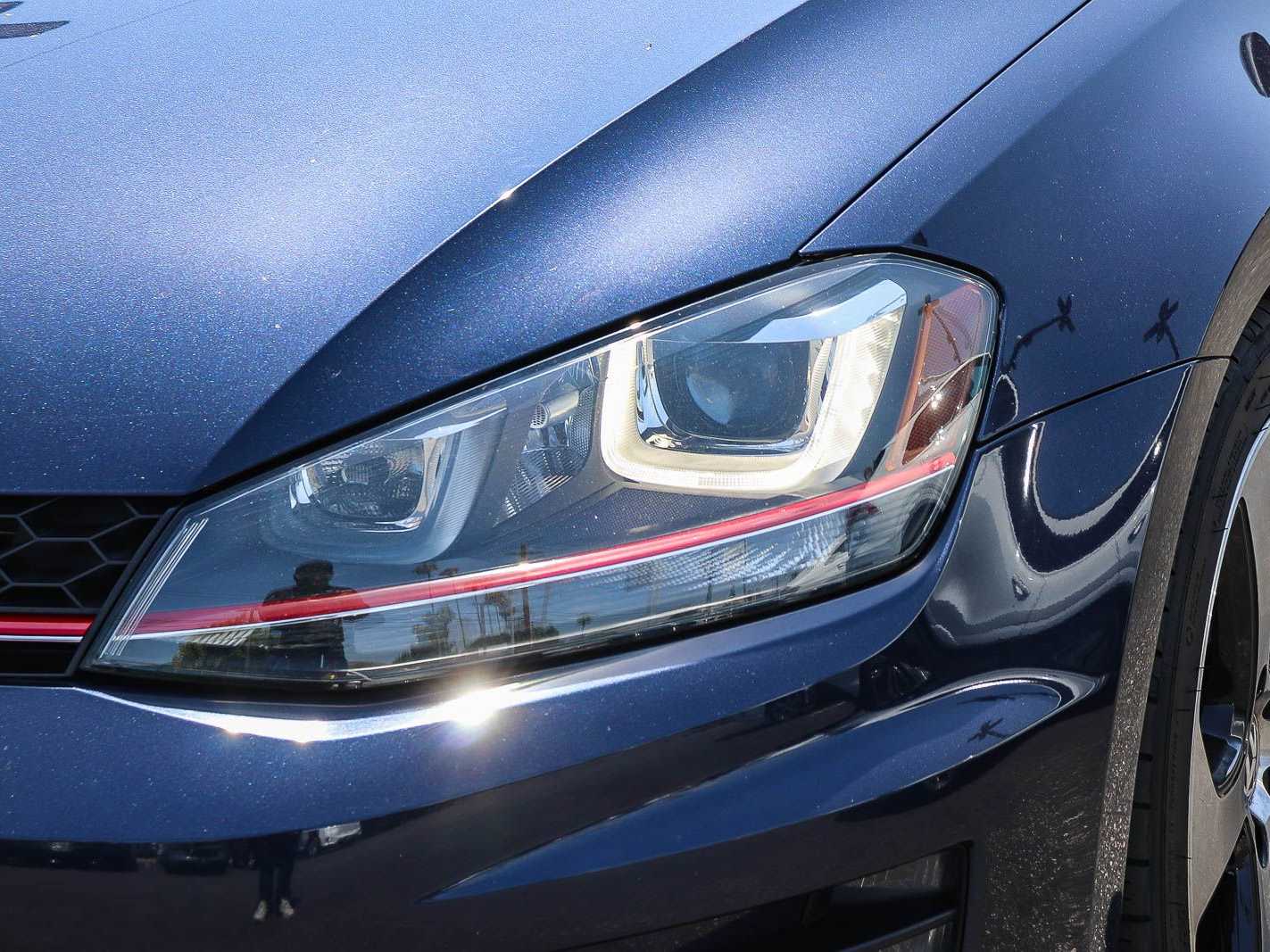 Thumbnail: 2016 Volkswagen Golf - 6