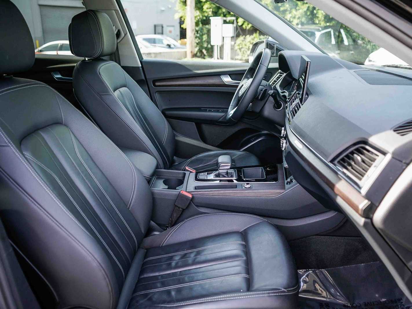 Thumbnail: 2023 Audi Q5 - 16