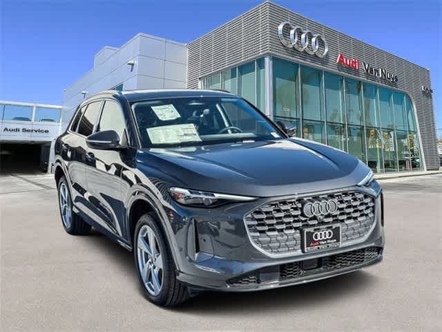 Thumbnail: 2025 Audi Q5 - 3