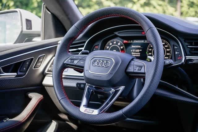 Thumbnail: 2025 Audi RS Q8 - 15