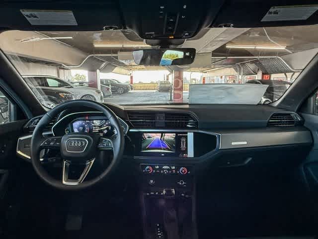 Thumbnail: 2025 Audi Q3 - 12