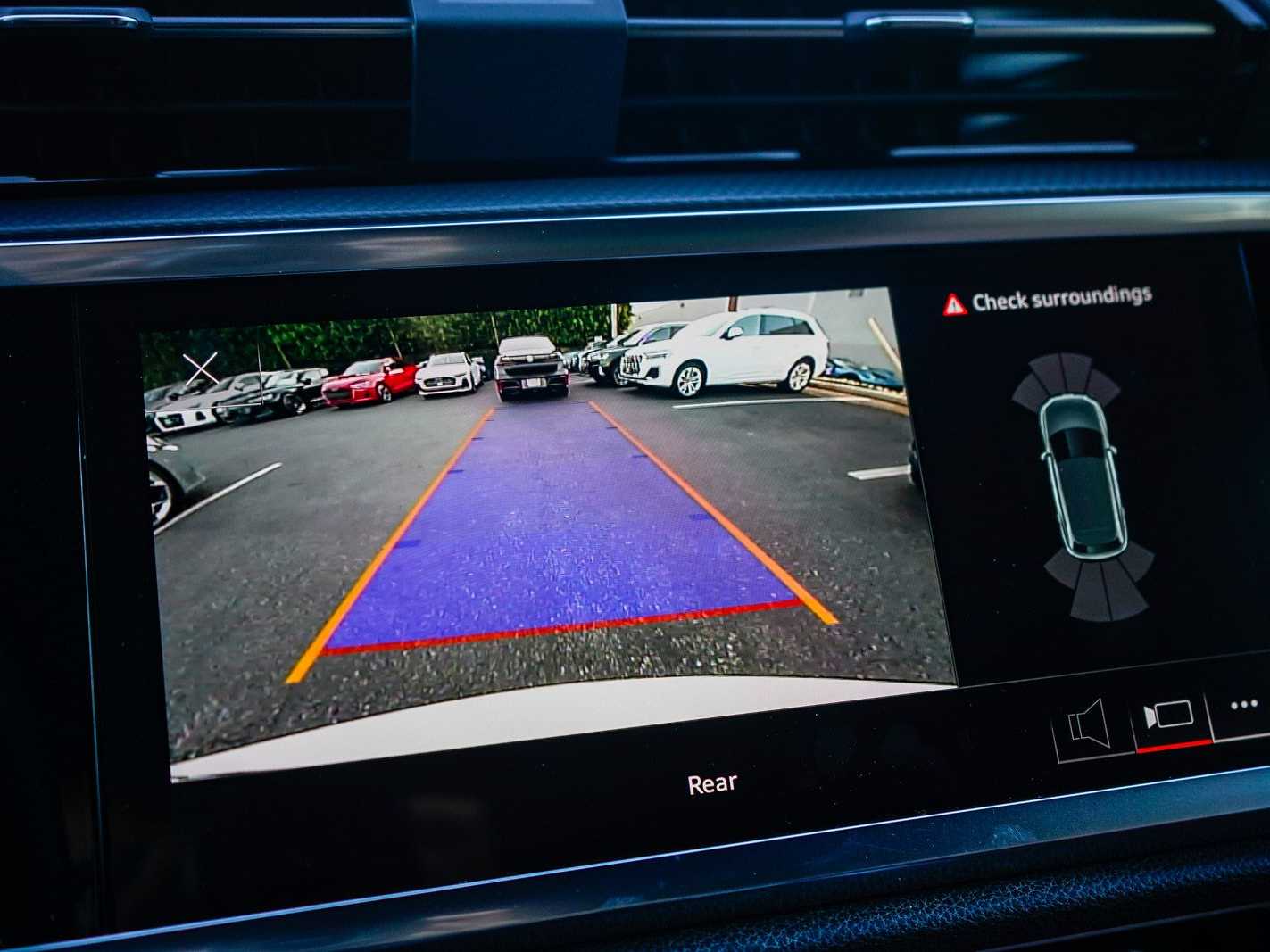 Thumbnail: 2023 Audi Q3 - 24