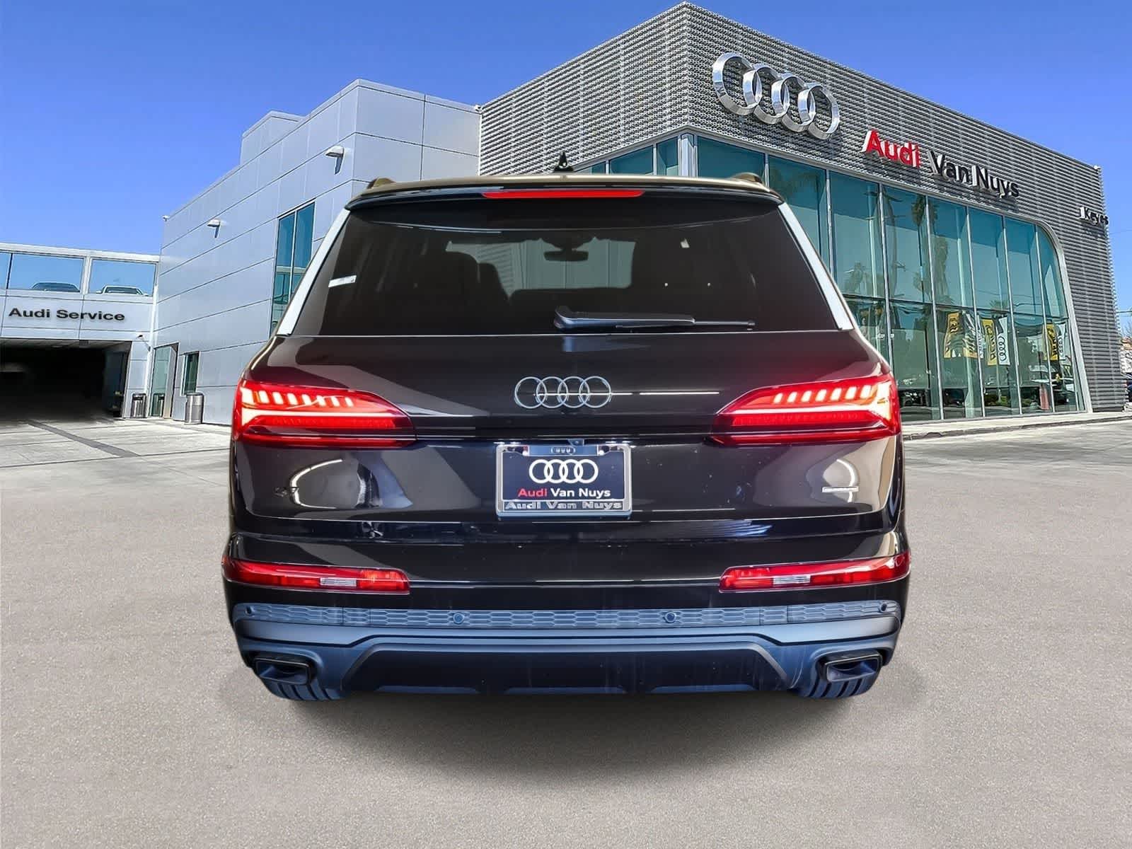 Thumbnail: 2026 Audi Q7 - 5