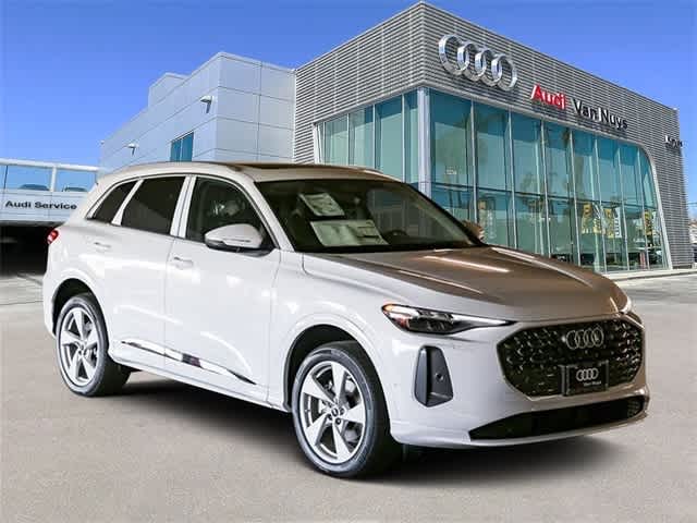 Thumbnail: 2025 Audi Q5 - 3