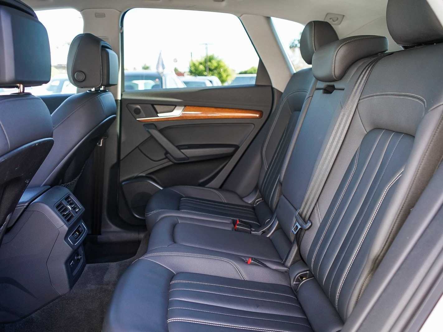 Thumbnail: 2023 Audi Q5 - 28