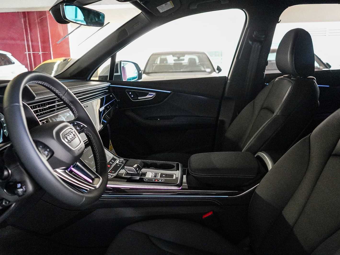 Thumbnail: 2026 Audi Q7 - 19