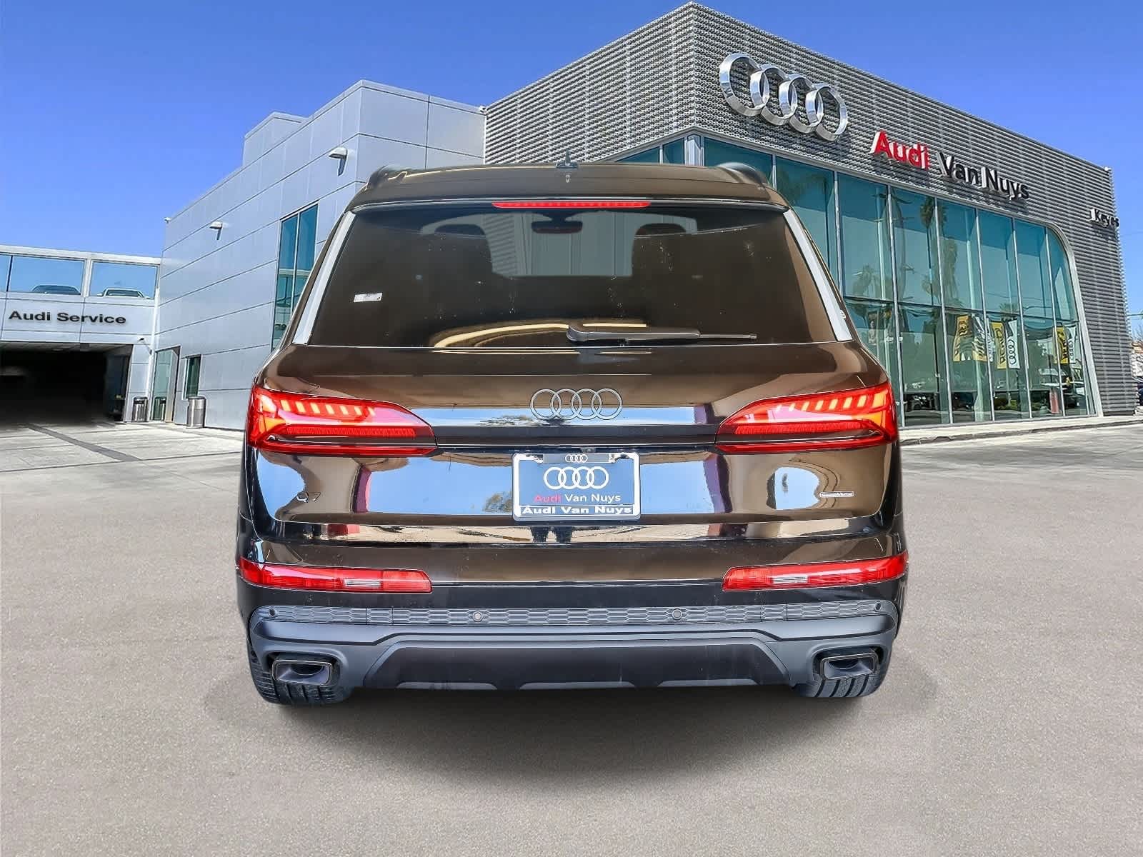 Thumbnail: 2026 Audi Q7 - 5