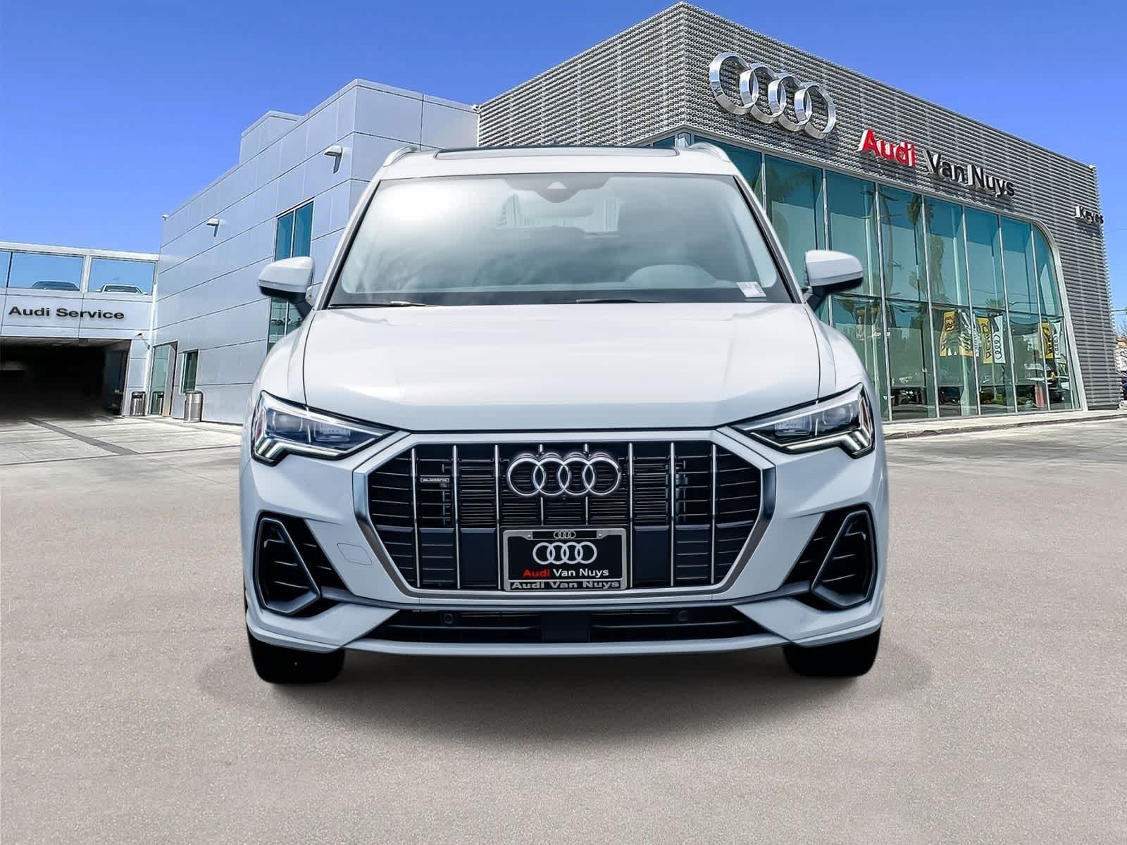 Thumbnail: 2025 Audi Q3 - 6