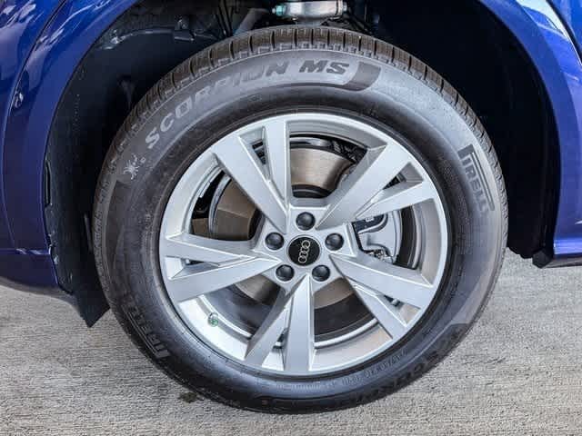 Thumbnail: 2025 Audi Q5 - 9