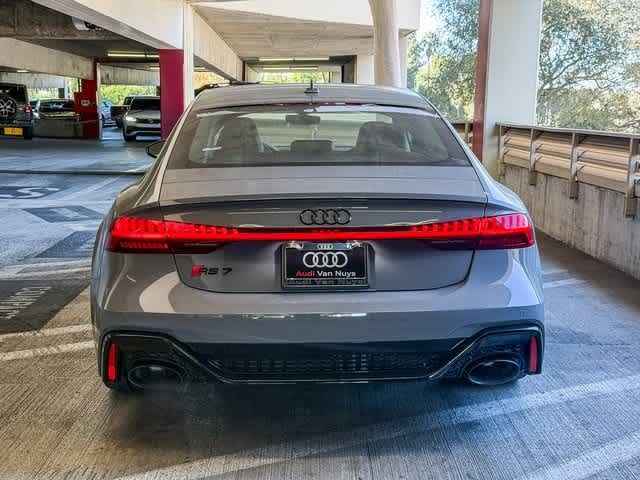 Thumbnail: 2026 Audi RS 7 - 5