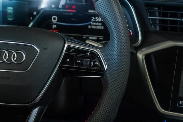 Thumbnail: 2025 Audi S7 - 17