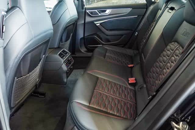 Thumbnail: 2025 Audi RS 7 - 21