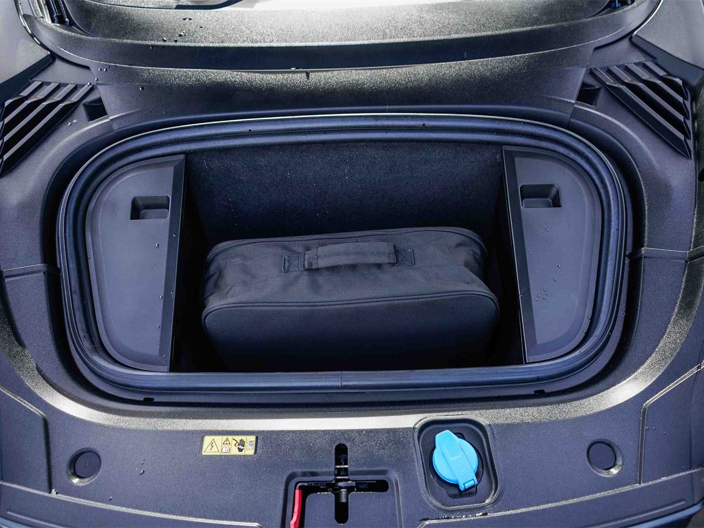 Thumbnail: 2023 Audi e-tron GT - 27