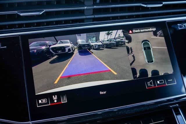 Thumbnail: 2025 Audi Q8 - 24