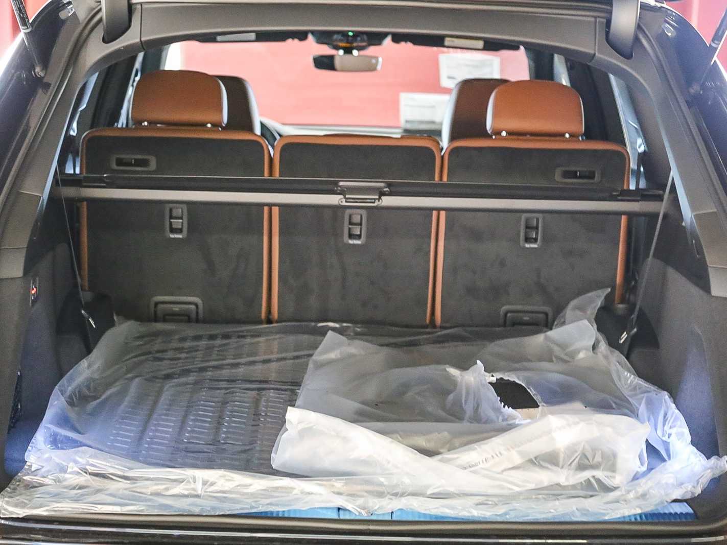 Thumbnail: 2026 Audi Q7 - 25