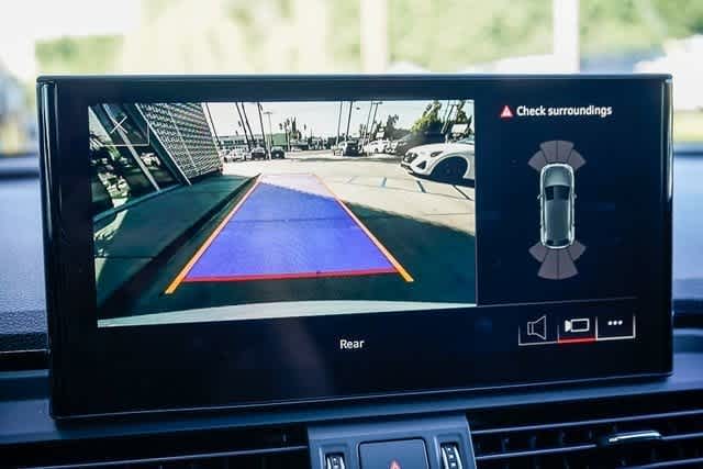 Thumbnail: 2023 Audi Q5 - 24