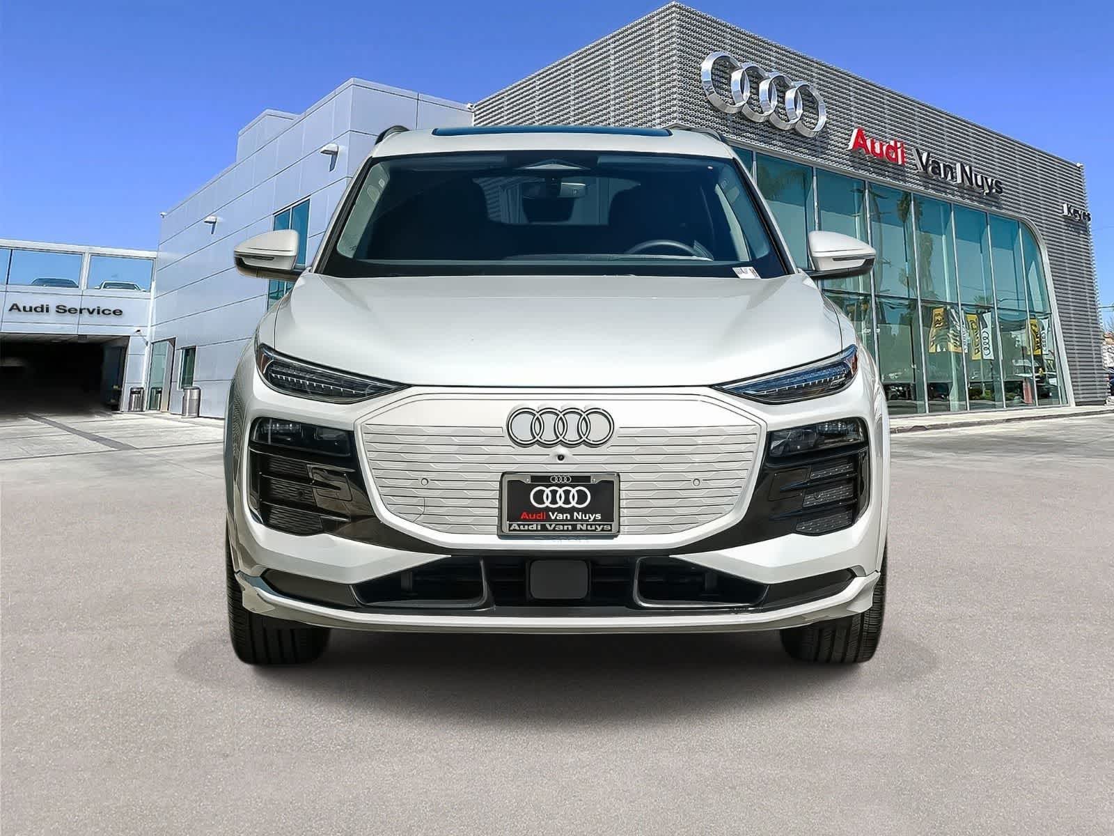 Thumbnail: 2025 Audi Q6 e-tron - 2