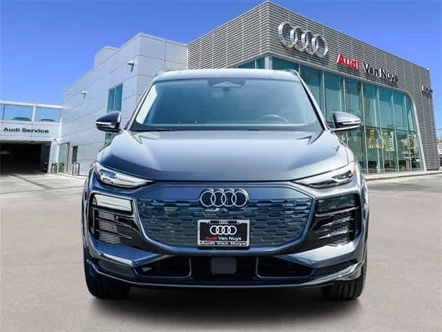 Thumbnail: 2025 Audi Q6 e-tron - 6