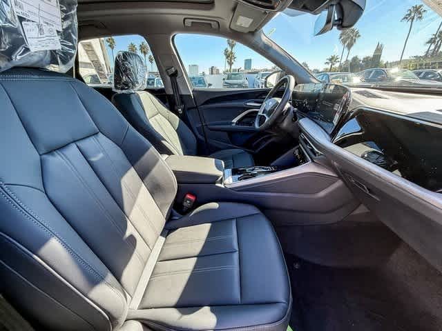 Thumbnail: 2025 Audi Q5 - 17