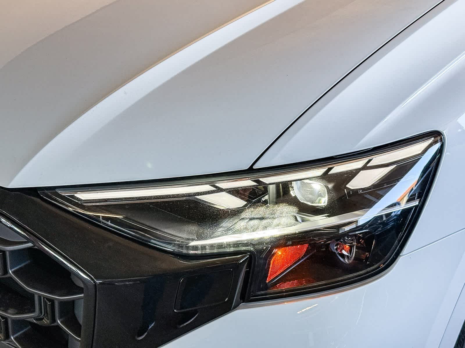 Thumbnail: 2026 Audi Q8 - 10