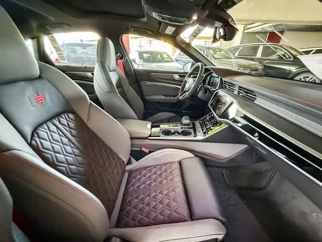 Thumbnail: 2025 Audi S6 - 17