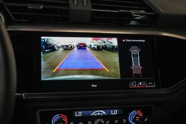 Thumbnail: 2025 Audi Q3 - 34