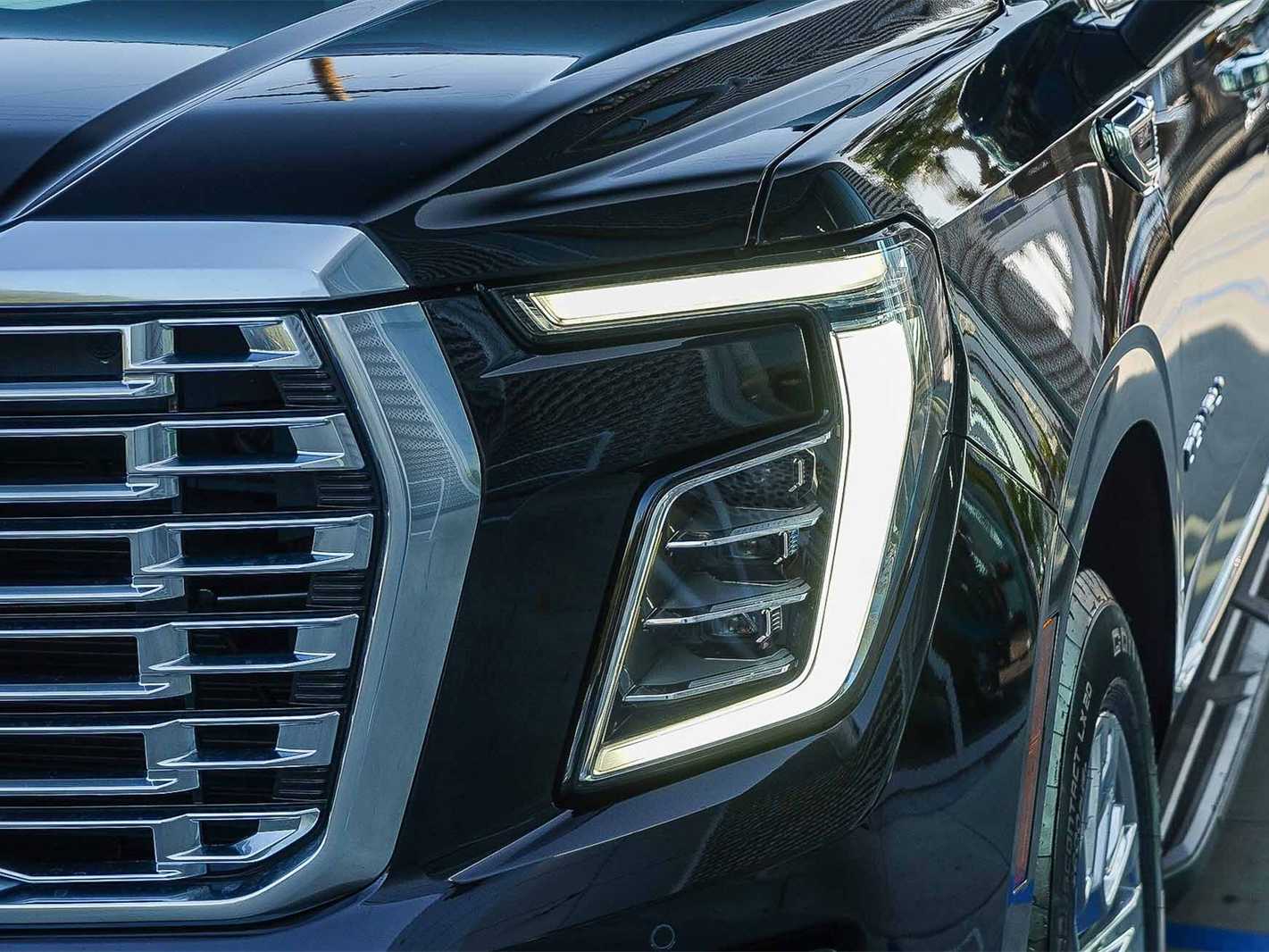 Thumbnail: 2025 GMC Yukon XL - 8