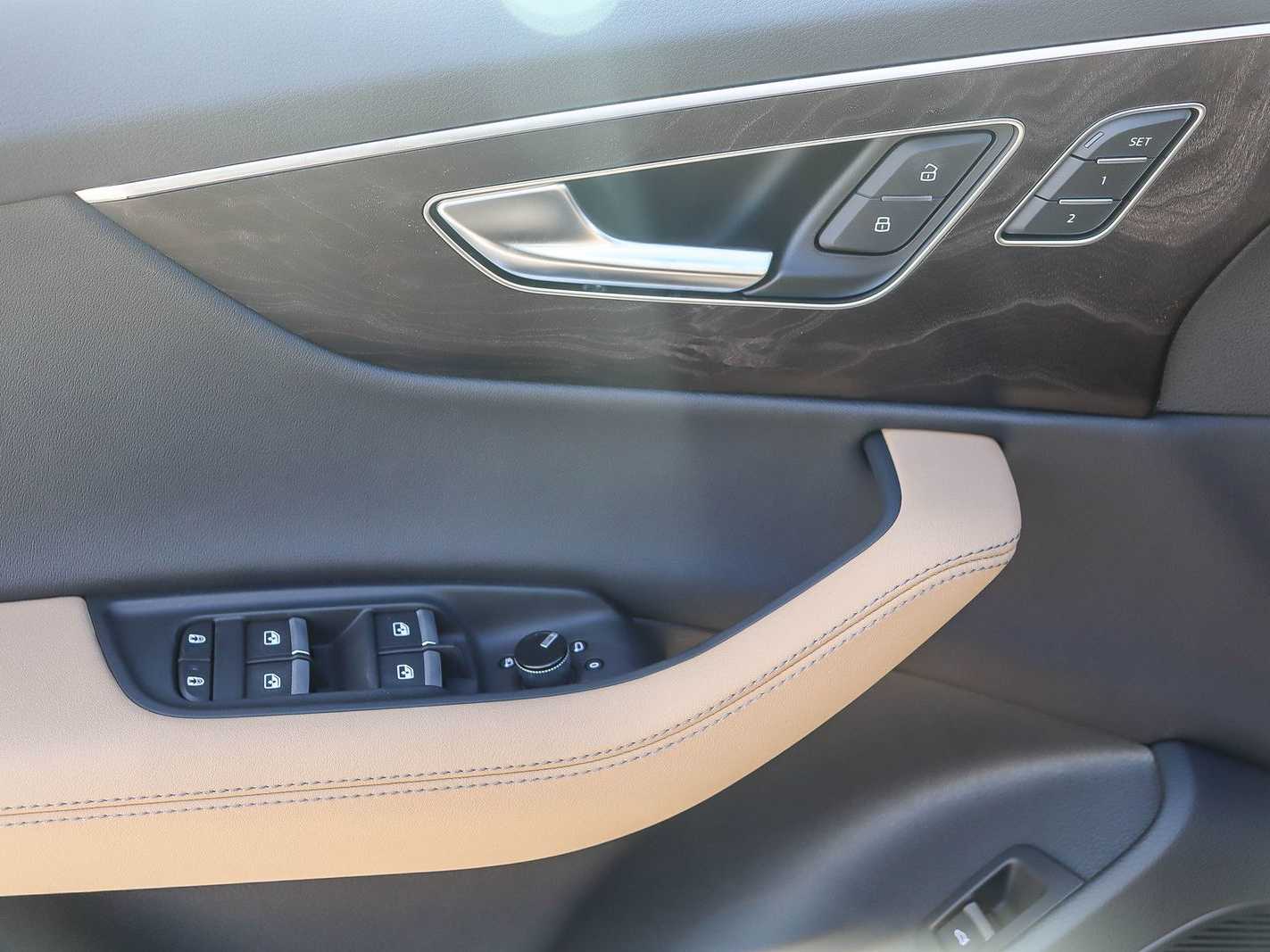 Thumbnail: 2026 Audi Q7 - 22