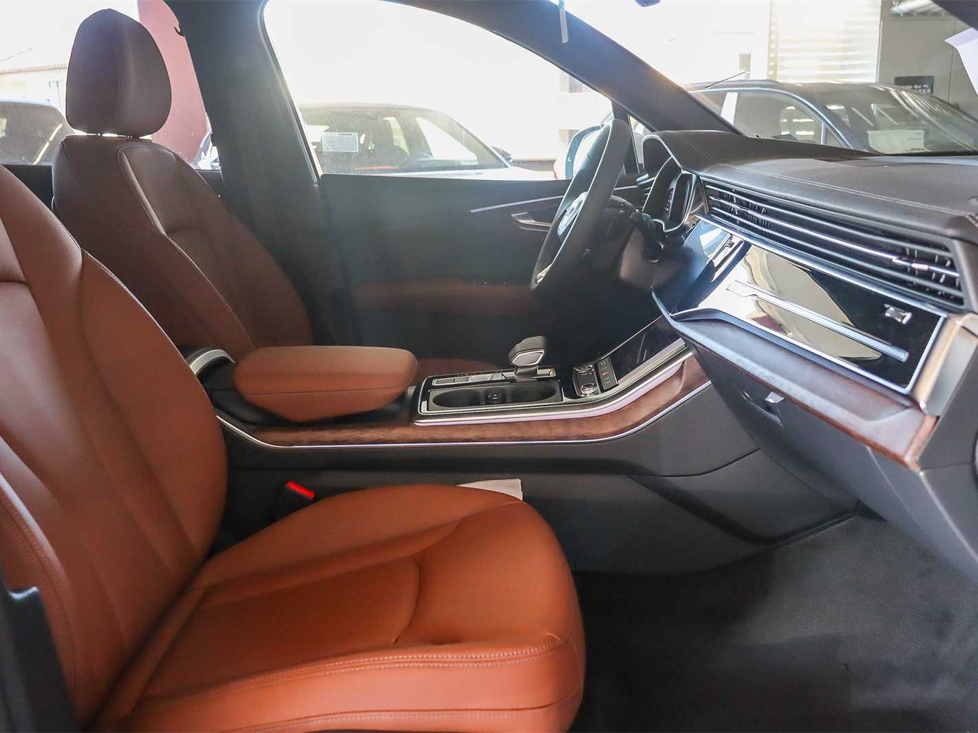 Thumbnail: 2026 Audi Q7 - 17