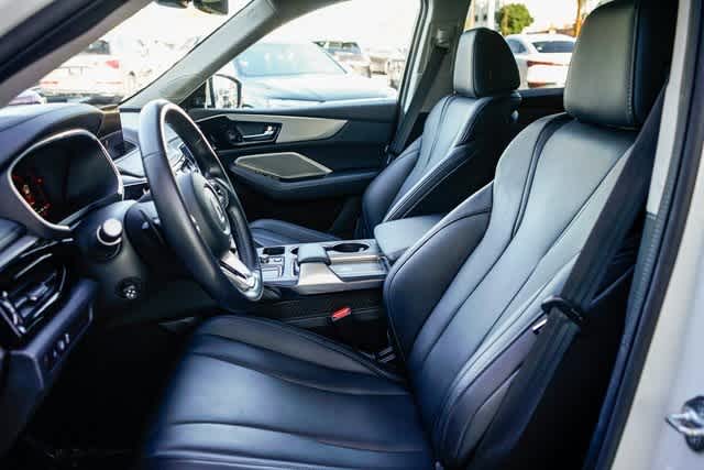 Thumbnail: 2023 Acura MDX - 16