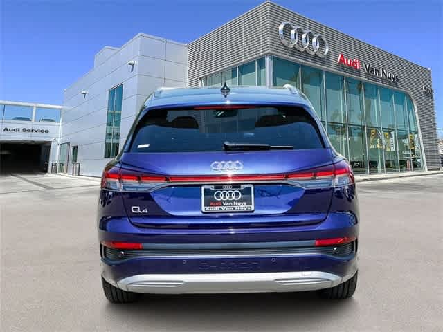 Thumbnail: 2023 Audi Q4 e-tron - 3
