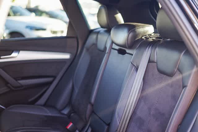 Thumbnail: 2019 Audi SQ5 - 20