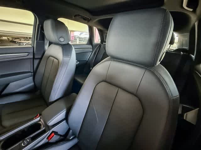 Thumbnail: 2025 Audi Q3 - 26