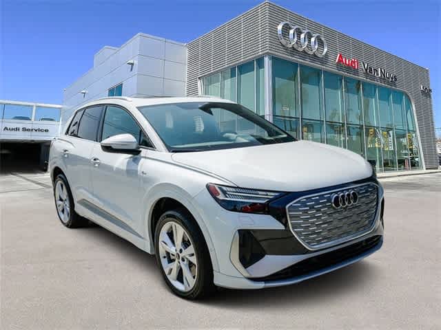 Thumbnail: 2023 Audi Q4 e-tron - 5
