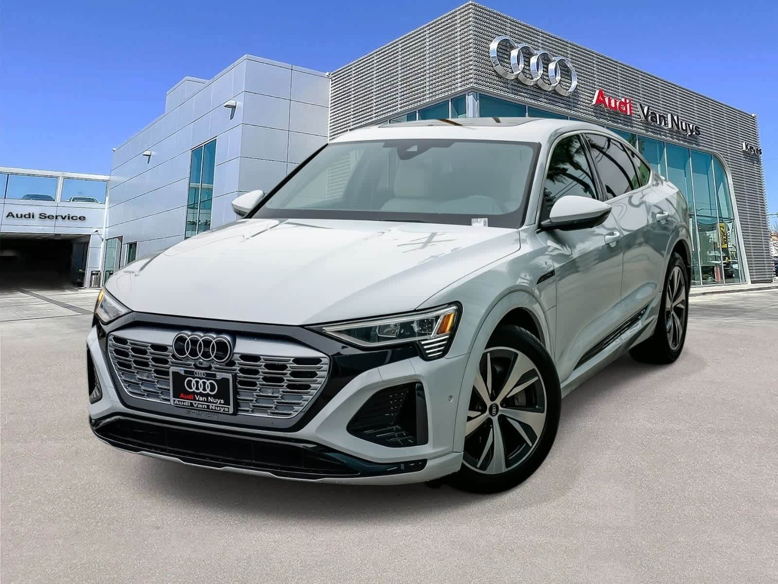 2024 Audi Q8 e-tron Premium Plus -
                  Sherman Oaks, CA