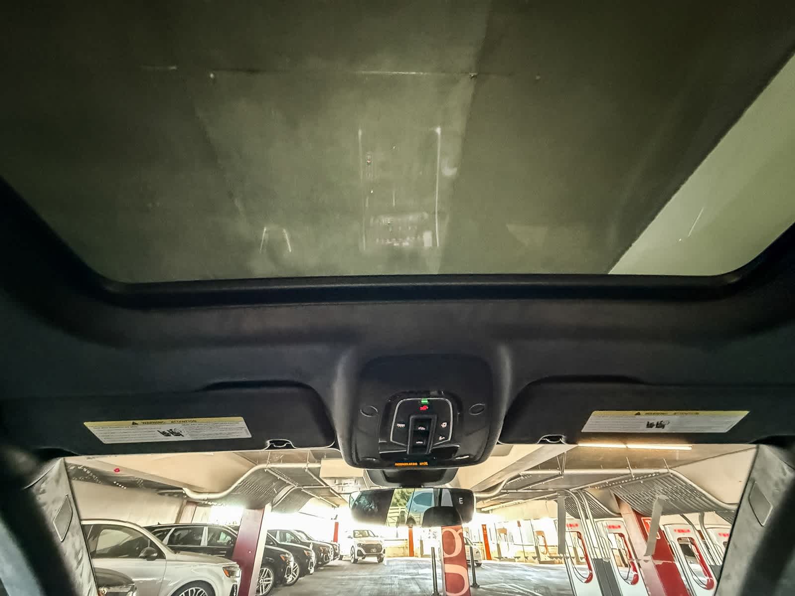 Thumbnail: 2026 Audi SQ8 - 16