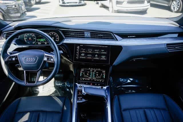 Thumbnail: 2024 Audi Q8 e-tron - 12