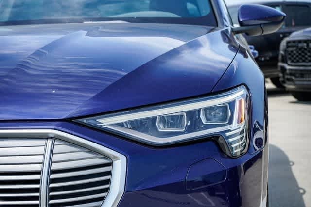 Thumbnail: 2022 Audi e-tron - 7