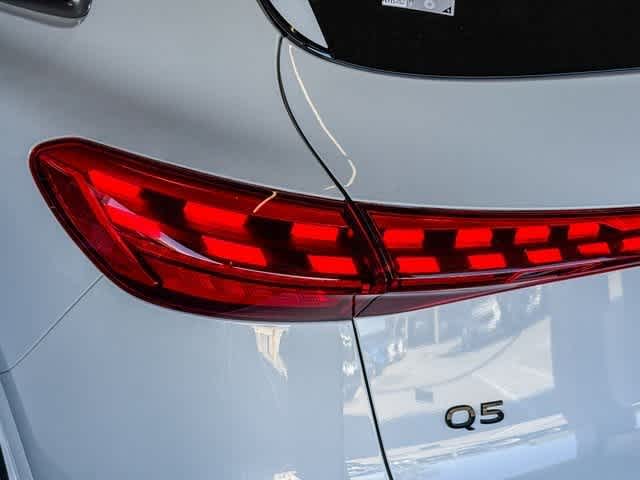 Thumbnail: 2025 Audi Q5 - 7