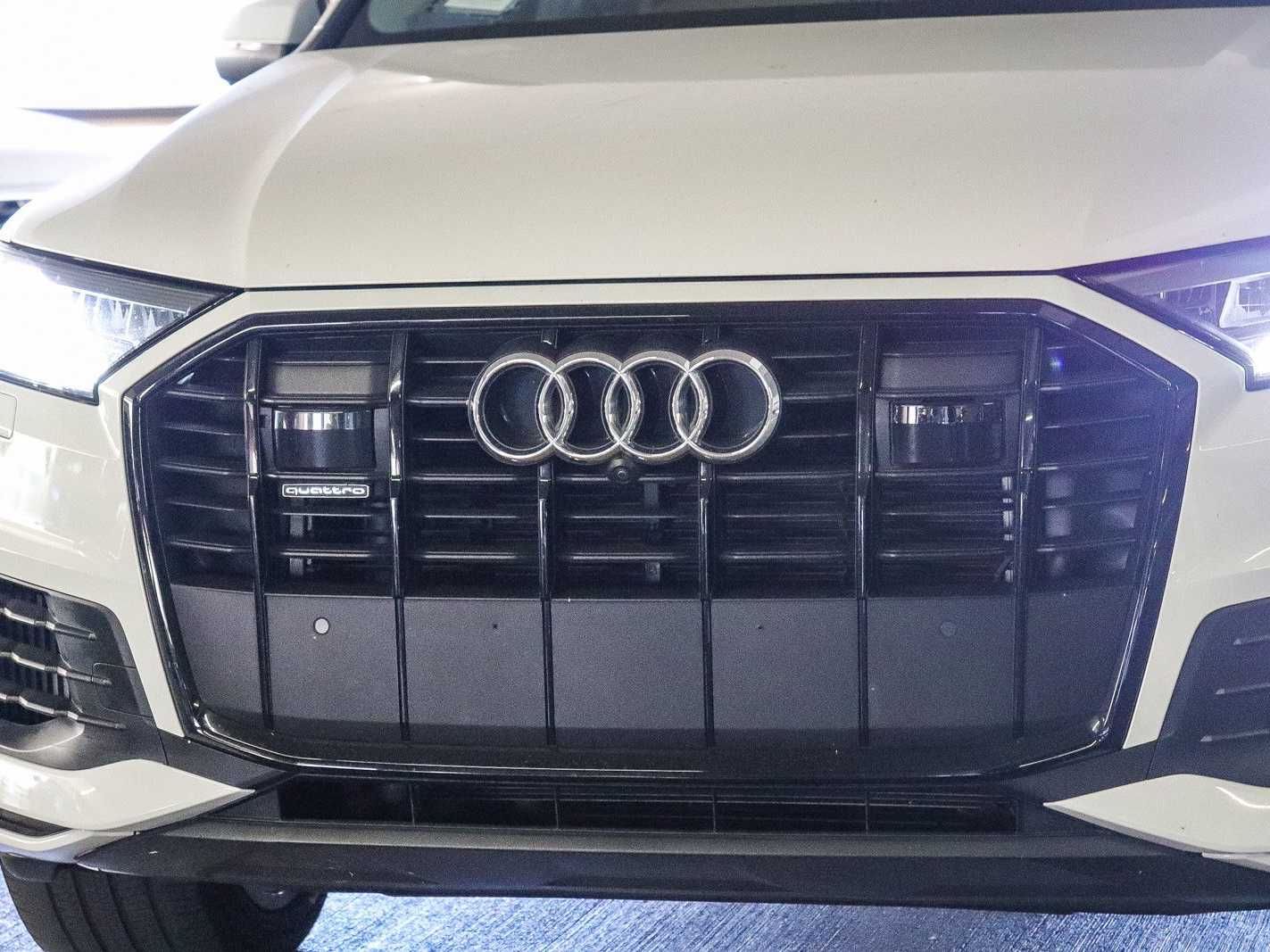 Thumbnail: 2023 Audi Q7 - 8