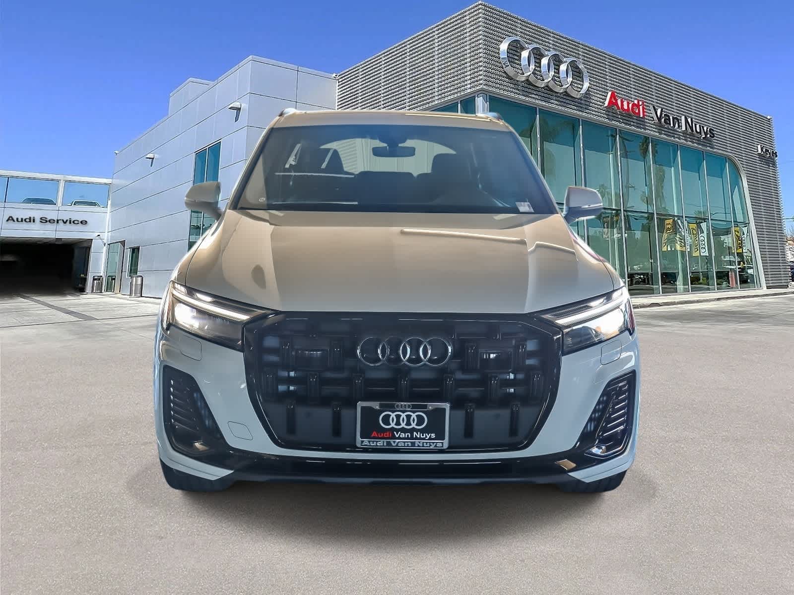 Thumbnail: 2026 Audi Q7 - 2