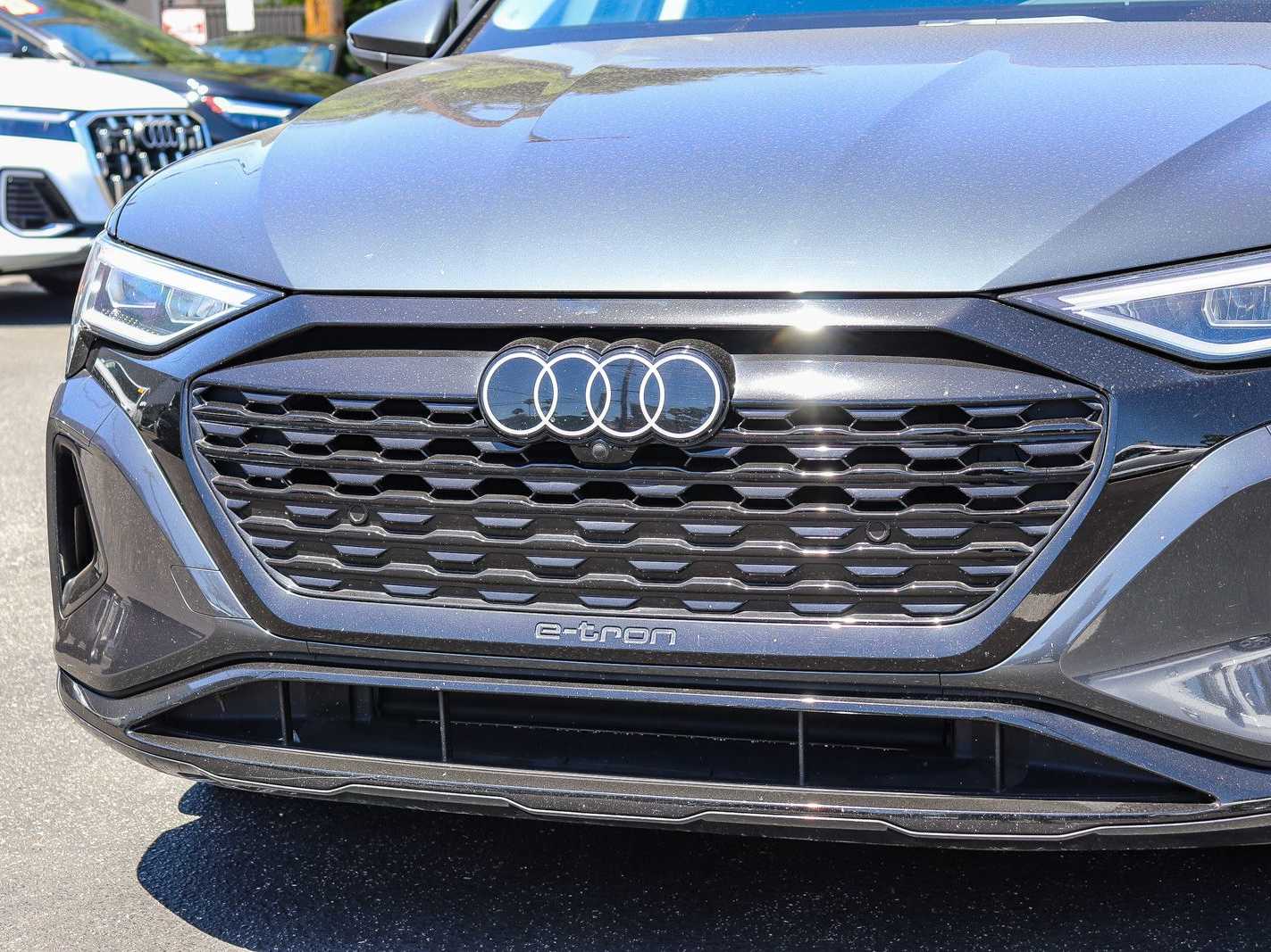 Thumbnail: 2024 Audi Q8 e-tron - 7