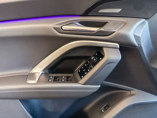 Thumbnail: 2025 Audi Q5 - 22