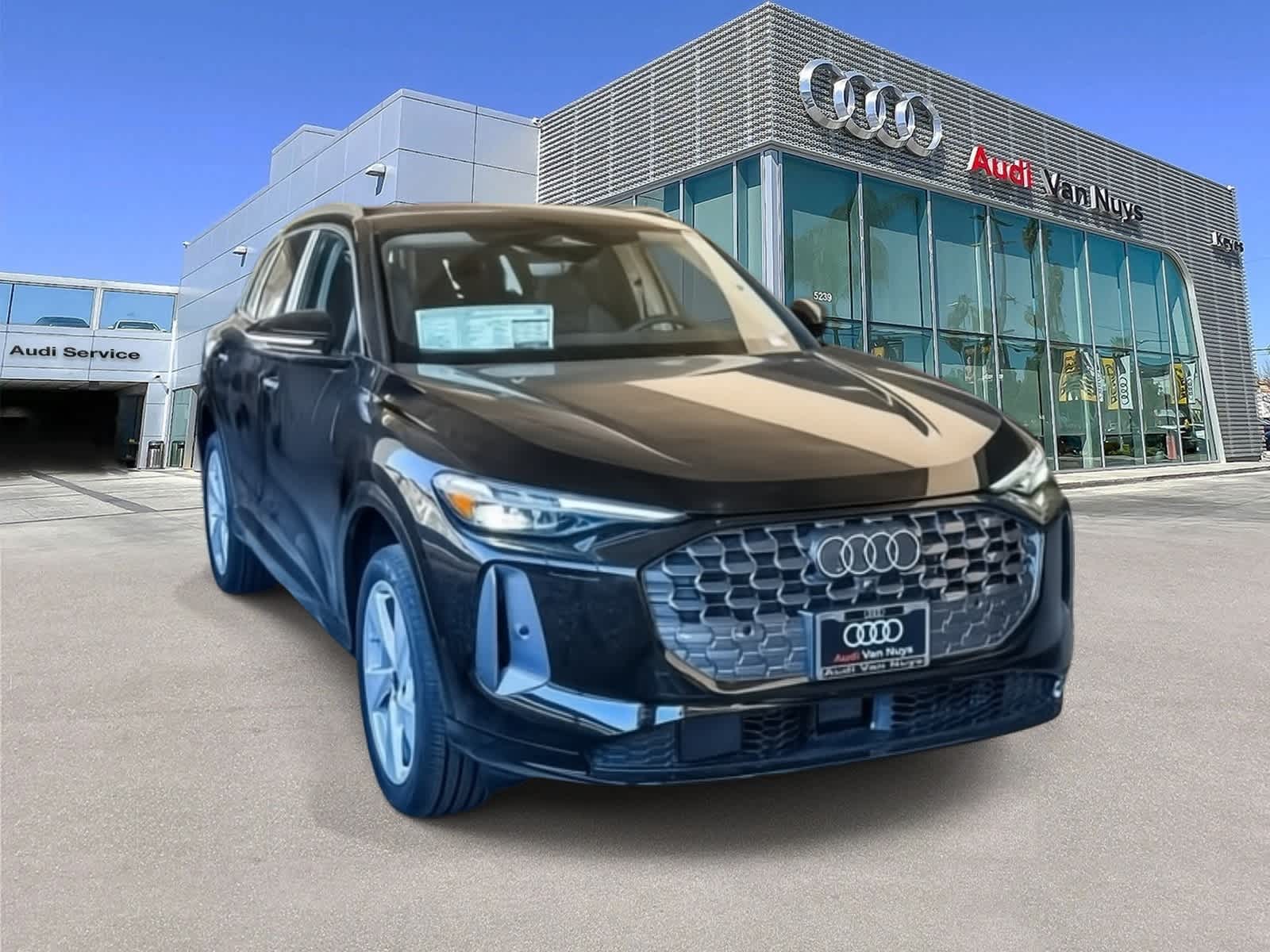 Thumbnail: 2025 Audi Q5 - 3