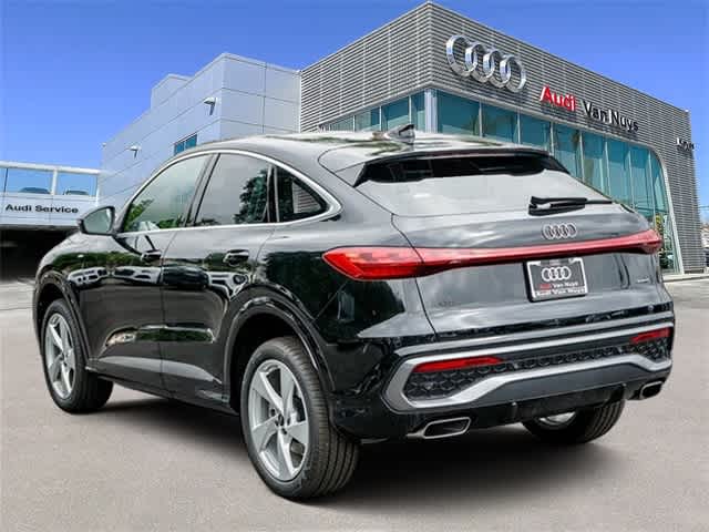 Thumbnail: 2025 Audi Q5 - 2