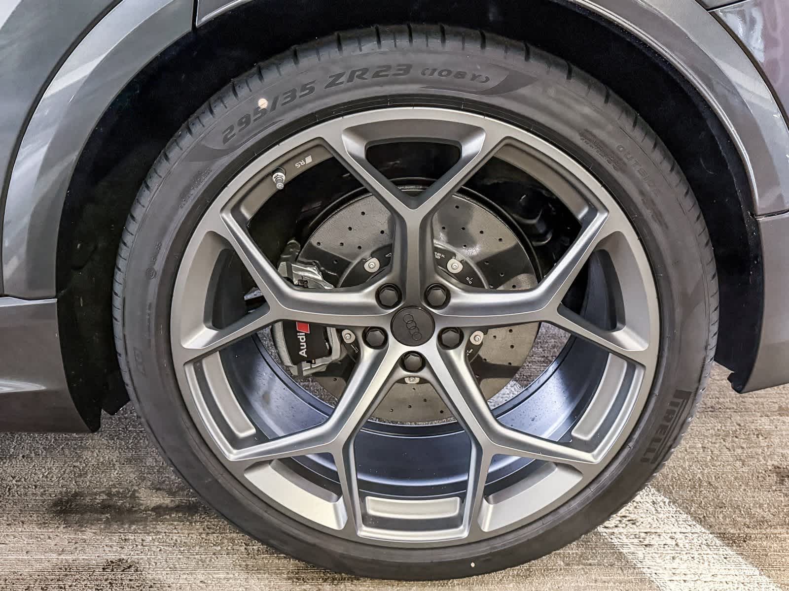 Thumbnail: 2026 Audi RS Q8 - 8